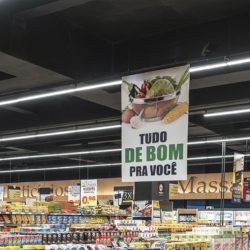 Iluminação LED em supermercados