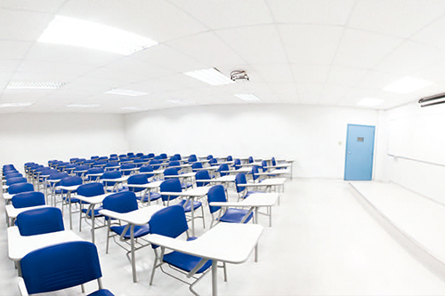 Sala de Aula com Iluminação LED