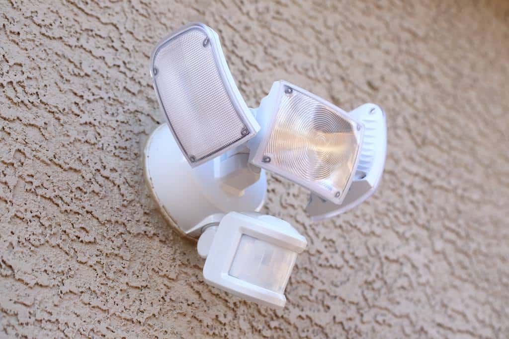 Guia sobre Sensores de iluminação de presença Luter LED