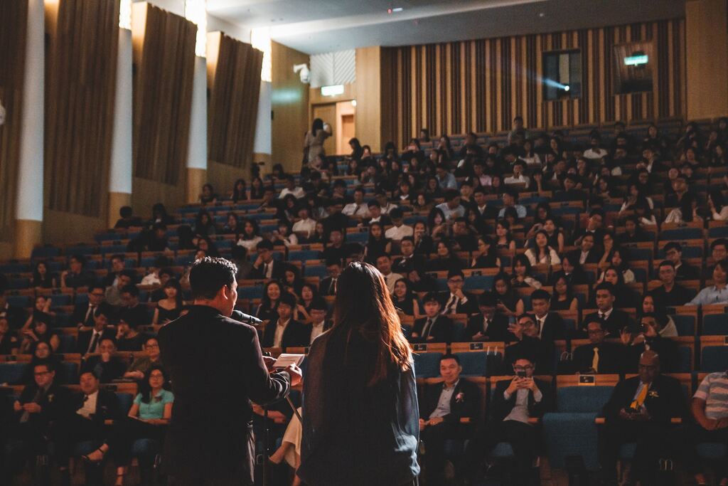 conclusão sobre iluminação em auditório