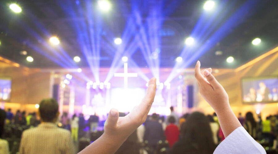 iluminação de igreja